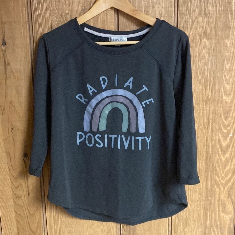 MOA Moa 3/4 length encouragement muted graphic top fun women’s size L